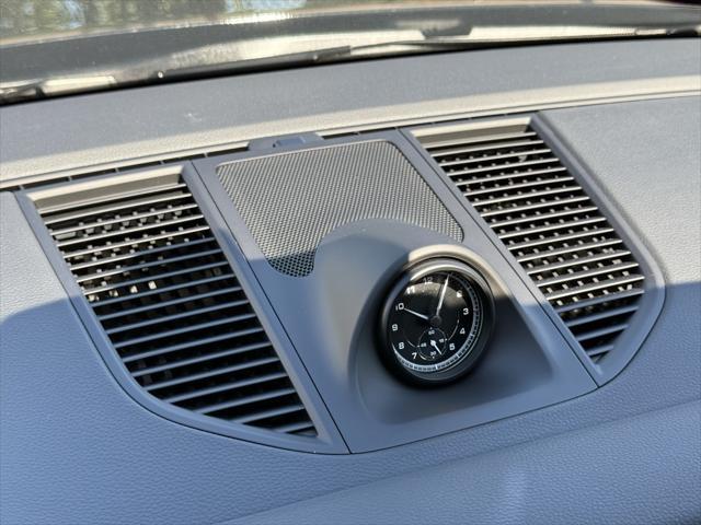 Photo of 2025 Black Porsche Macan