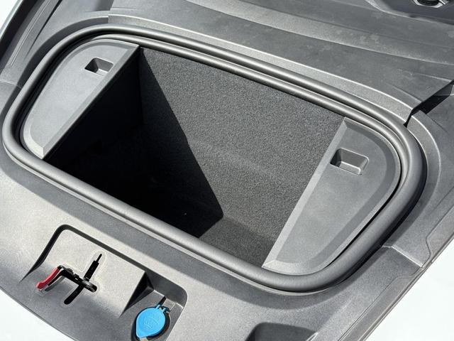 Photo of 2021 Carrara White Porsche Taycan