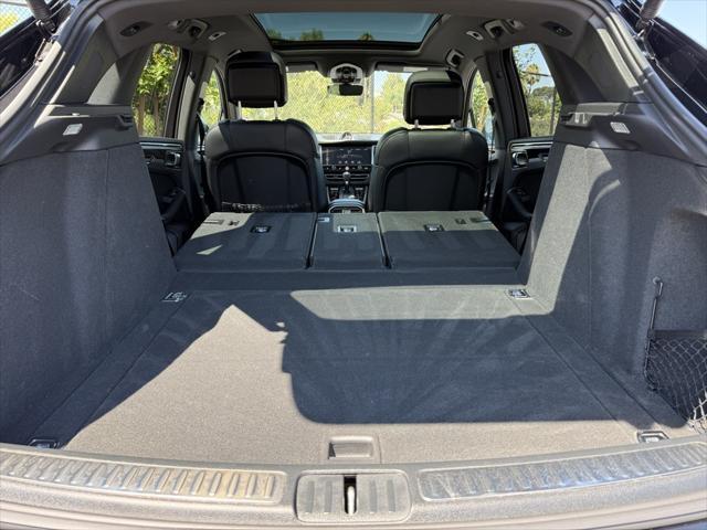 Photo of 2024 Black Porsche Macan