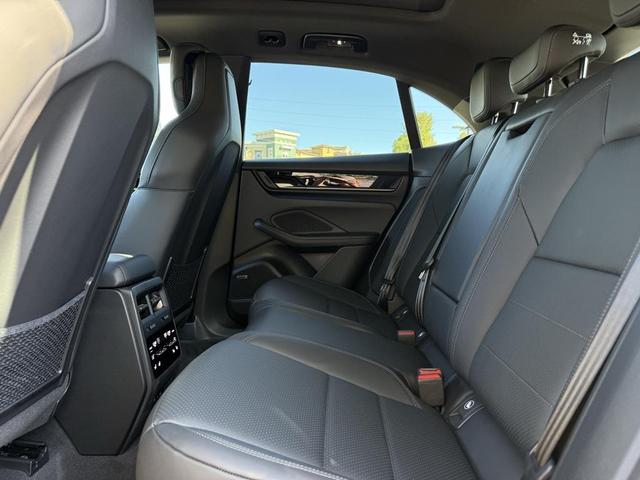 Photo of 2025 Porsche Macan