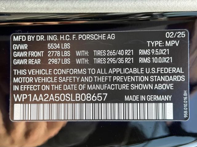 Photo of 2025 Black Porsche Macan