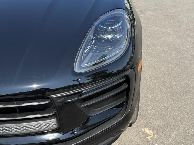 Photo of 2025 Black Porsche Macan