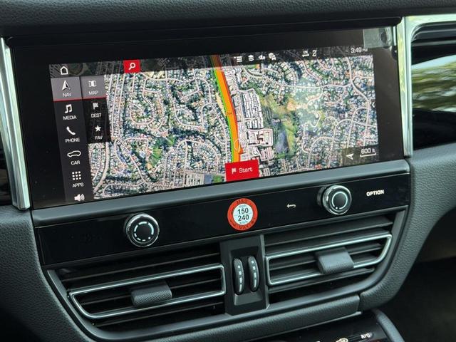 Photo of 2025 Black Porsche Macan