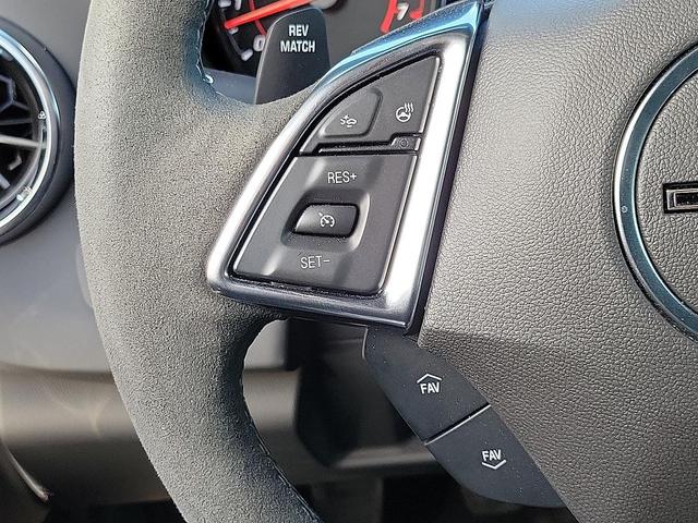 Photo of 2024 Summit White Chevrolet Camaro