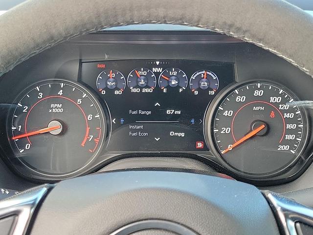 Photo of 2024 Summit White Chevrolet Camaro