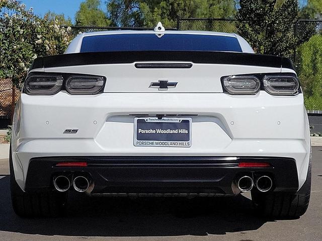 Photo of 2024 Summit White Chevrolet Camaro