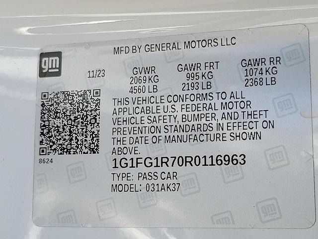 Photo of 2024 Summit White Chevrolet Camaro