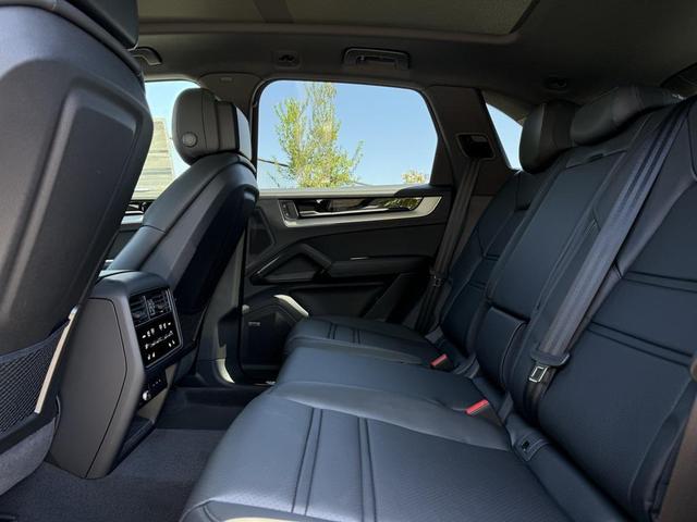 Photo of 2025 Porsche Cayenne