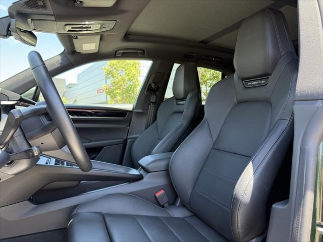 Photo of 2025 Oak Green Metallic Neo Porsche Macan