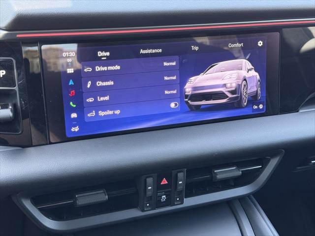 Photo of 2025 Oak Green Metallic Neo Porsche Macan