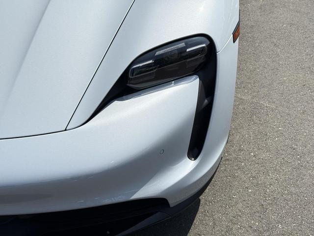 Photo of 2023 Ice Grey Metallic Porsche Taycan