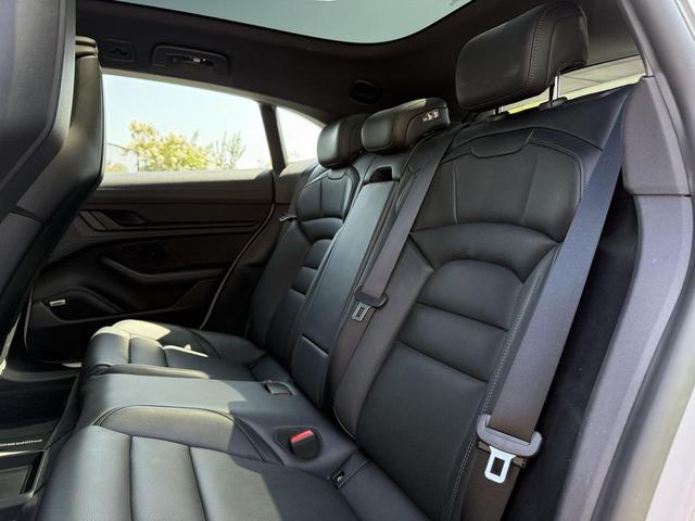 Photo of 2023 Ice Grey Metallic Porsche Taycan