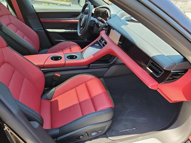 Photo of 2025 Porsche Taycan