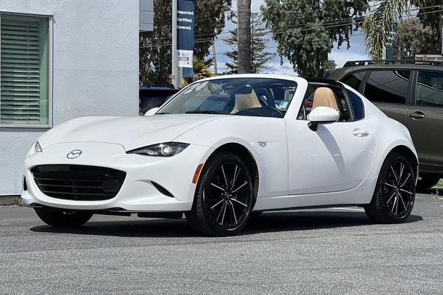 Photo of 2024 Snowflake White Pearl Mica Mazda MX-5 Miata RF