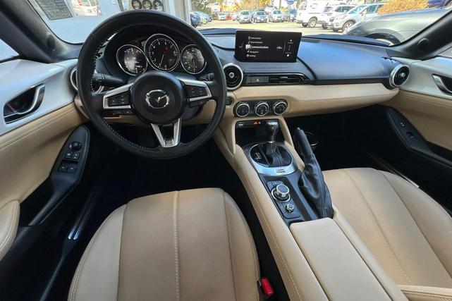 Photo of 2024 Snowflake White Pearl Mica Mazda MX-5 Miata RF
