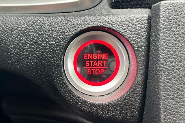 Photo of 2019 Platinum White Pearl Honda Civic