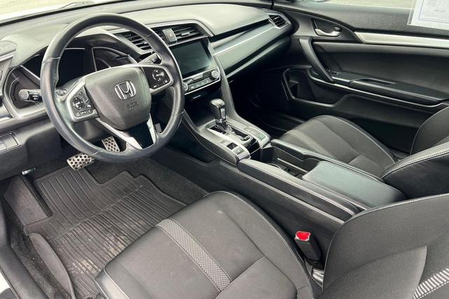 Photo of 2019 Platinum White Pearl Honda Civic