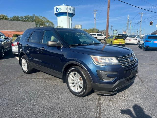 Photo of 2017 Blue Ford Explorer