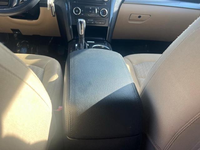 Photo of 2017 Blue Ford Explorer