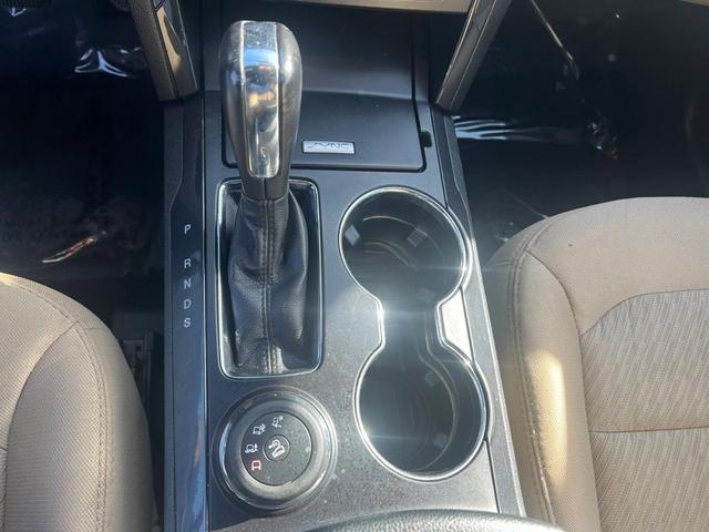 Photo of 2017 Blue Ford Explorer