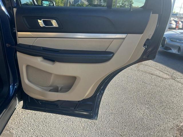 Photo of 2017 Blue Ford Explorer