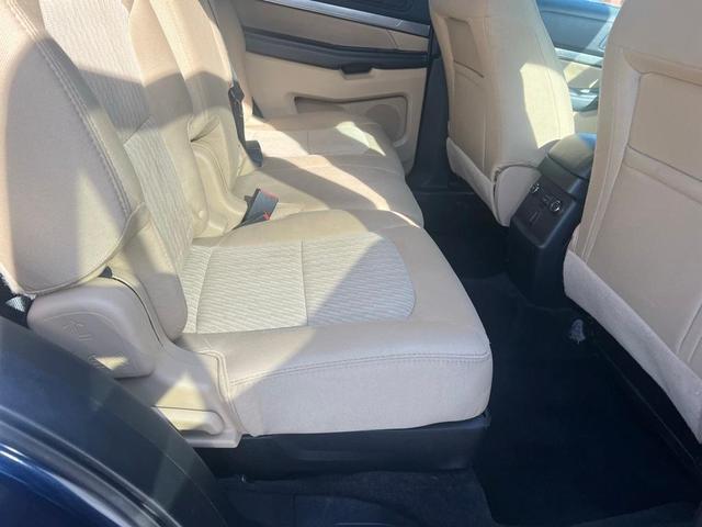 Photo of 2017 Blue Ford Explorer