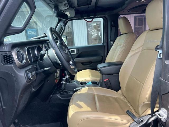 Photo of 2018 Granite Crystal Clearcoat Metallic Jeep Wrangler