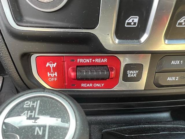 Photo of 2018 Granite Crystal Clearcoat Metallic Jeep Wrangler