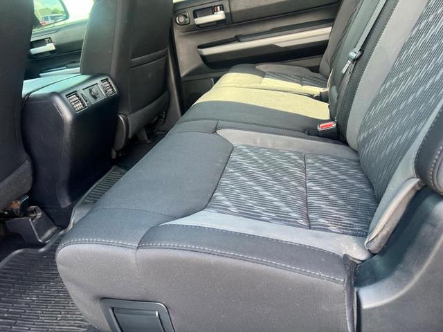 Photo of 2018 Silver Toyota Tundra