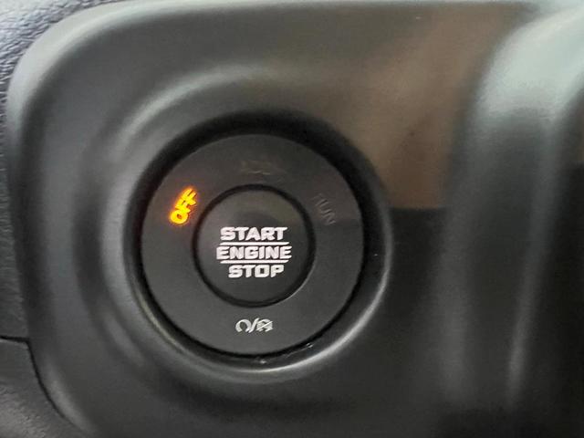 Photo of 2021 Snazzberry Pearlcoat Jeep Wrangler