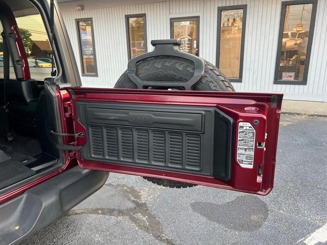 Photo of 2021 Snazzberry Pearlcoat Jeep Wrangler