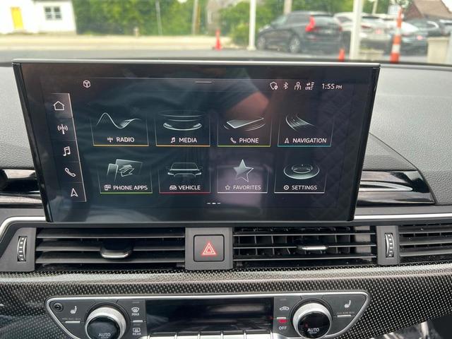 Photo of 2021 Daytona Gray Pearl Effect w/ Black Roof Audi S5