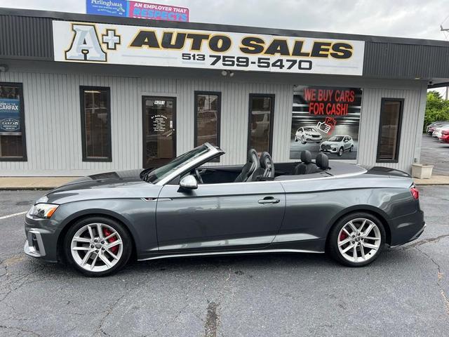 Photo of 2021 Daytona Gray Pearl Effect w/ Black Roof Audi S5