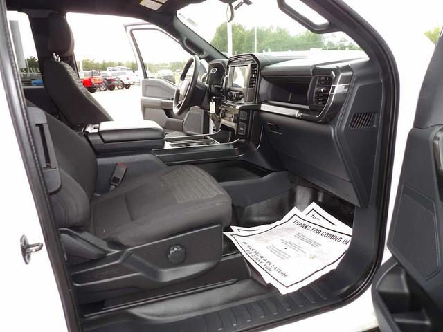 Photo of 2022 Oxford White Ford F-150