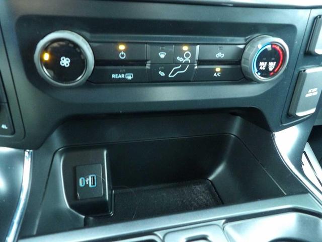Photo of 2022 Oxford White Ford F-150