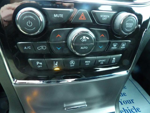 Photo of 2021 Bright White Clearcoat Jeep Grand Cherokee