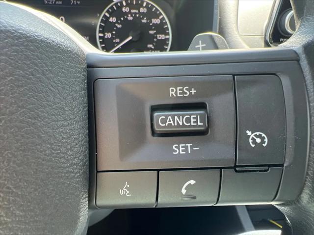 Photo of 2025 White Nissan Rogue