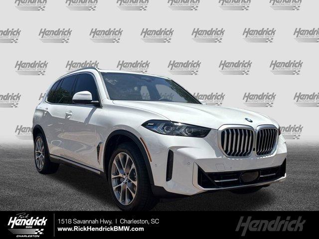 Photo of 2026 Alpine White BMW X5