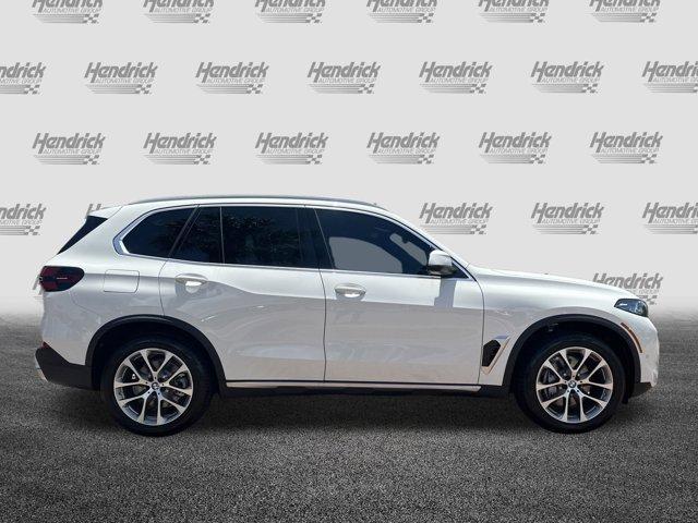 Photo of 2026 Alpine White BMW X5