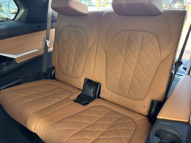 Photo of 2023 Carbon Black Metallic BMW X7