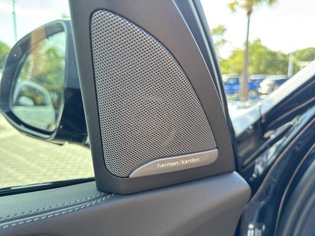 Photo of 2023 Carbon Black Metallic BMW X7