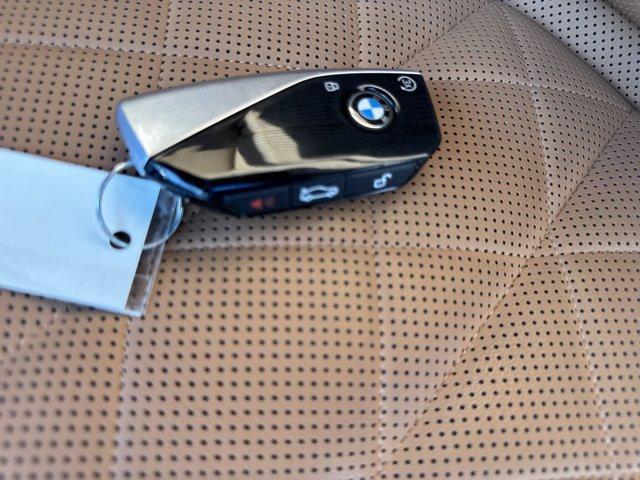 Photo of 2023 Carbon Black Metallic BMW X7