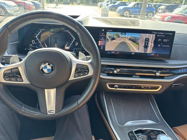 Photo of 2023 Carbon Black Metallic BMW X7