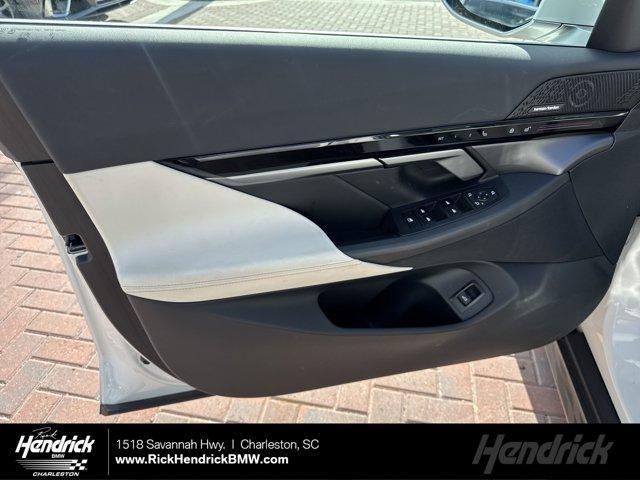 2024 BMW 530