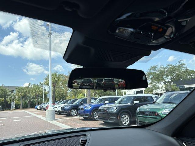 Photo of 2024 Green Metallic BMW X1