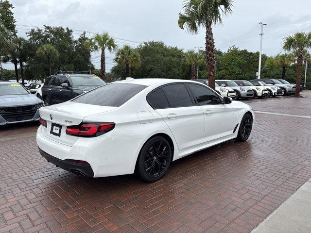 Photo of 2022 Alpine White BMW 530