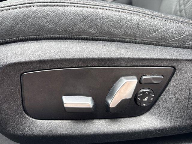 Photo of 2022 Alpine White BMW 530