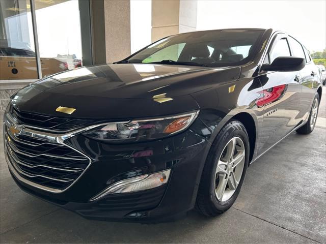 Photo of 2023 Mosaic Black Metallic Chevrolet Malibu