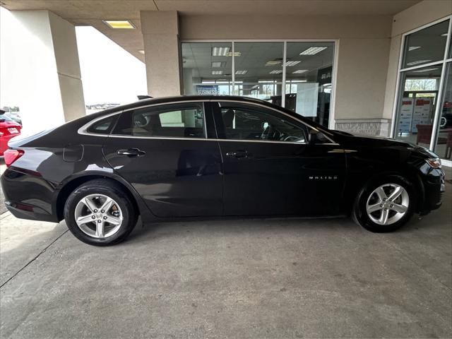 Photo of 2023 Mosaic Black Metallic Chevrolet Malibu
