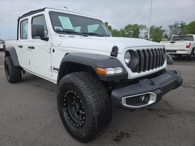 2024 Jeep Gladiator